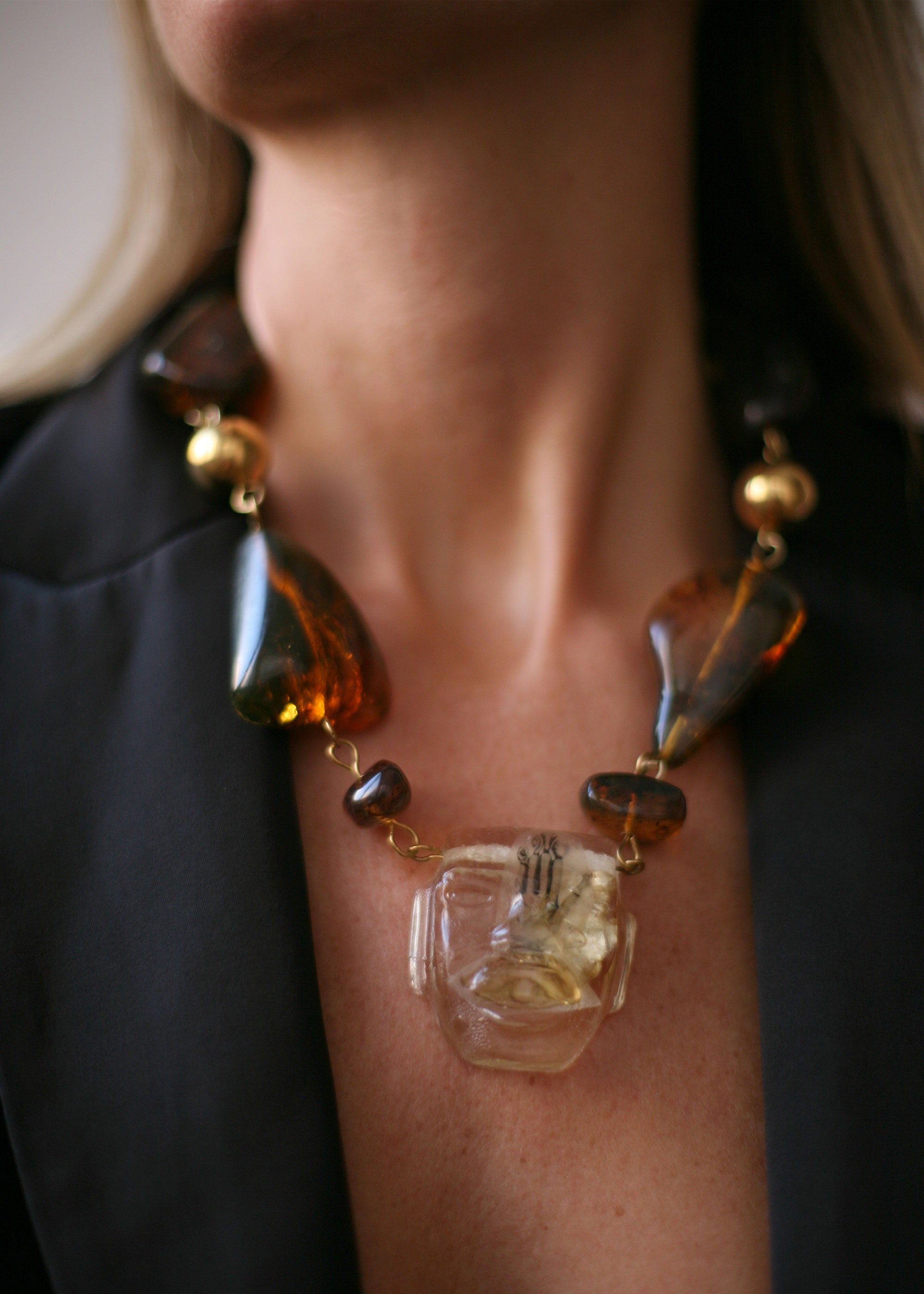 Maxi Ambar Necklace