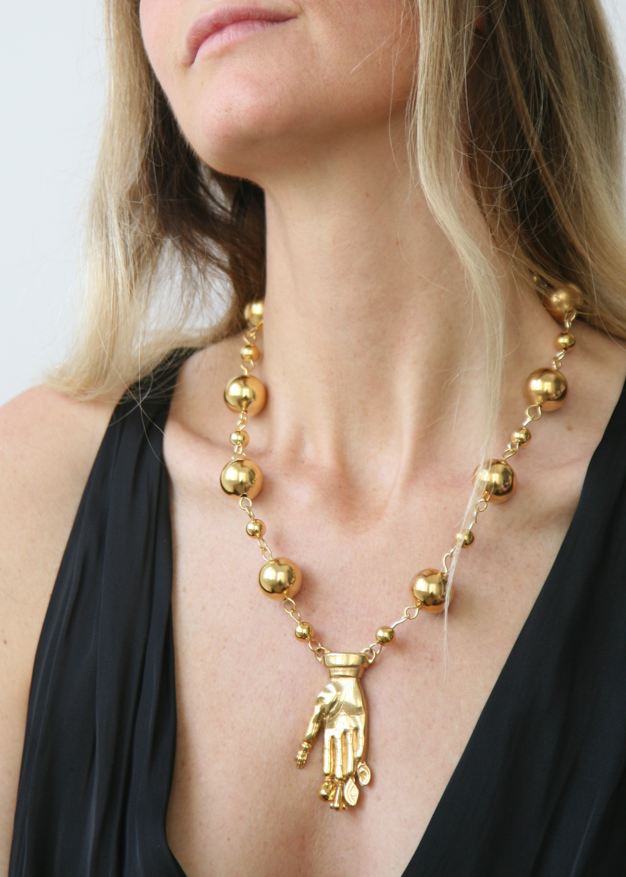 Mano Poderosa Necklace - Gold